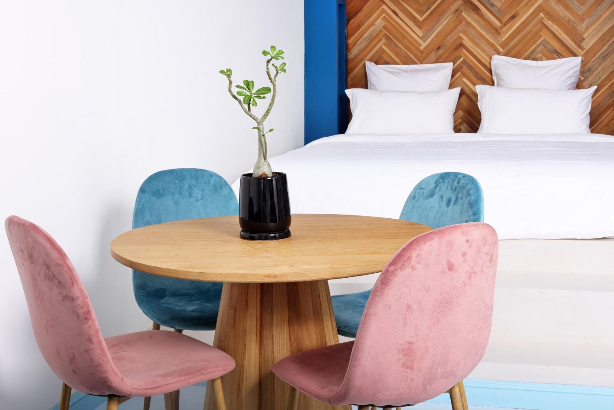Adika - The Beachfront Loft *